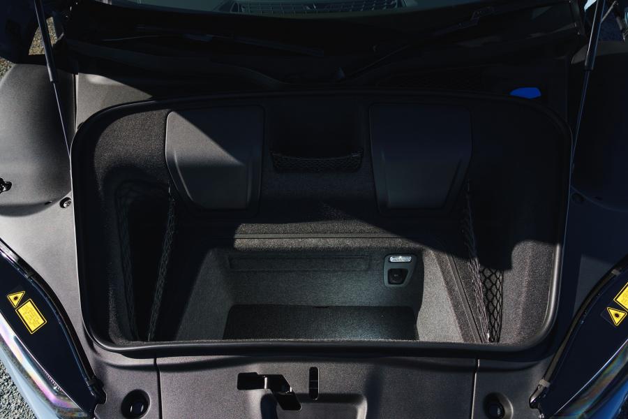 Багажник Audi R8 V10 Performance 2019 года  (UK) (фото 29 из 136)